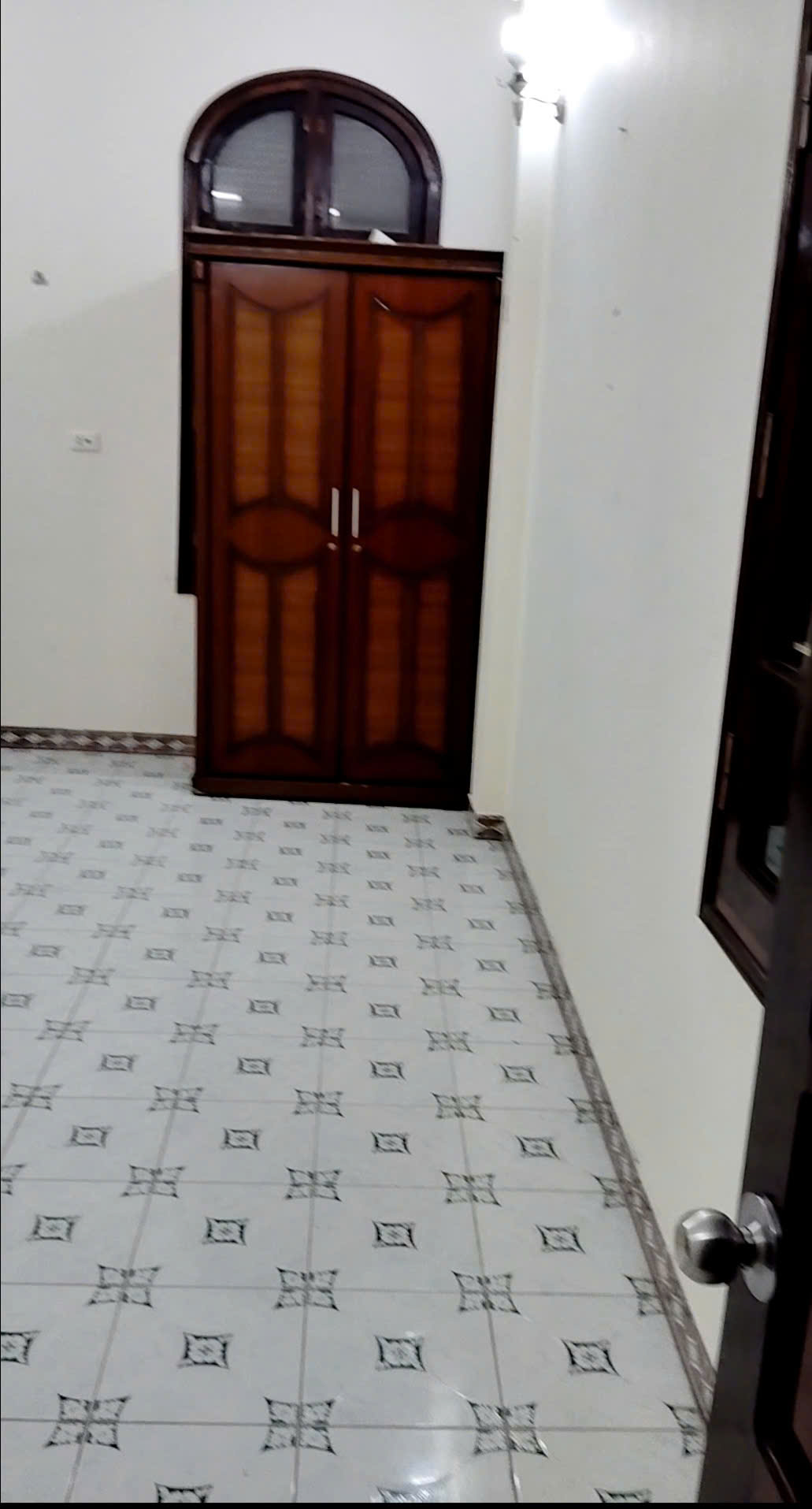 Cho thuê nhà ngõ 102 Trường Chinh, 4.5 tầng x 35m2, 12 Triệu làm kho, KD online, văn phòng - Ảnh 1